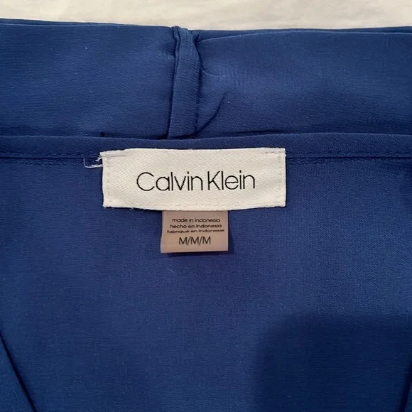 Women’s Calvin Klein Royal Blue silky blouse cap flutter sleeve with V neck - Picture 2 of 5